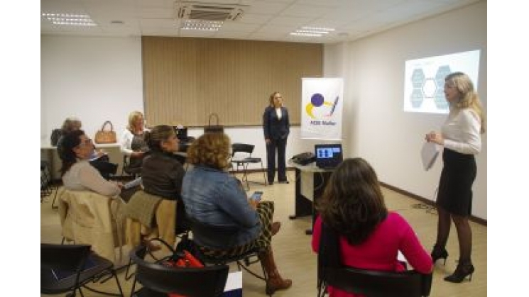 Acib Mulher promove palestra sobre cenário econômico e oportunidades