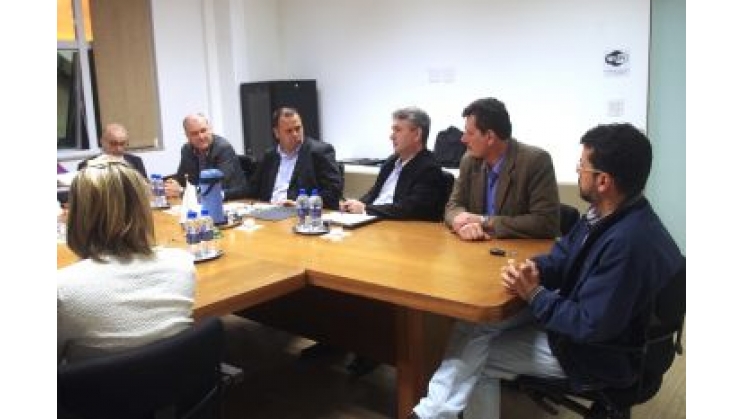 Presidente do Blusol apresenta resultados da gestão para a diretoria da Acib