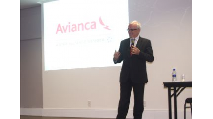 Aviação e Aeroporto Regional são temas debatidos na Acib
