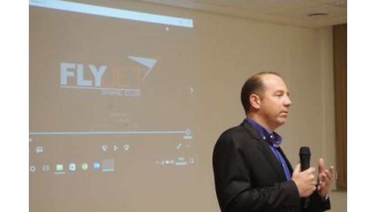 Flyjet apresenta proposta de compartilhamento de aviões particulares