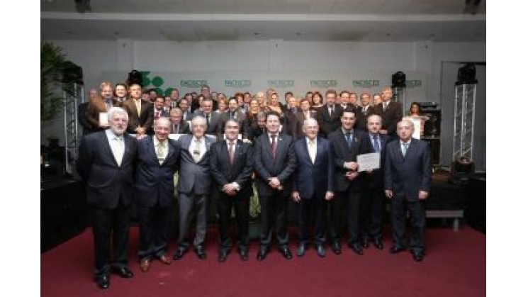 Representantes da Acib assumem cadeiras na Facisc
