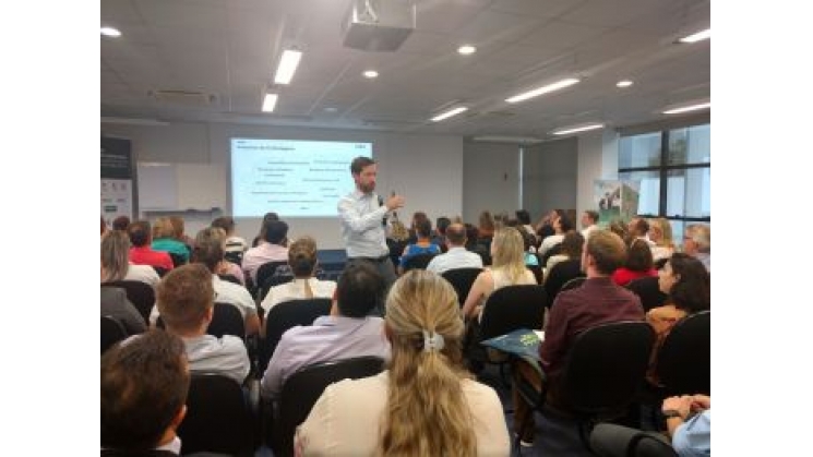 Seminário reúne cerca de 90 pessoas para discutir sustentabilidade empresarial