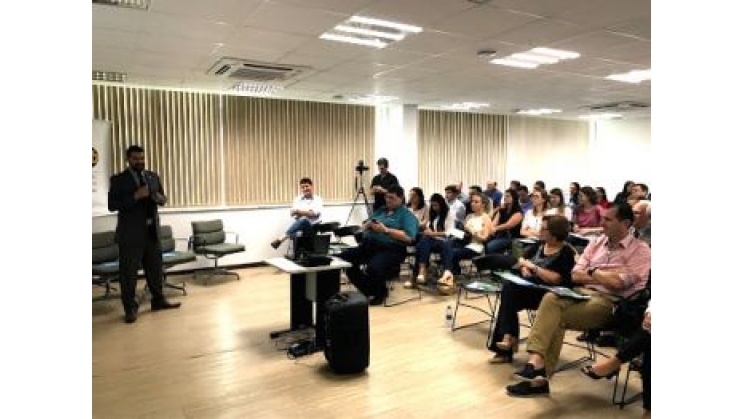 Programa de controle aduaneiro é apresentado a empresas de comércio exterior na Acib