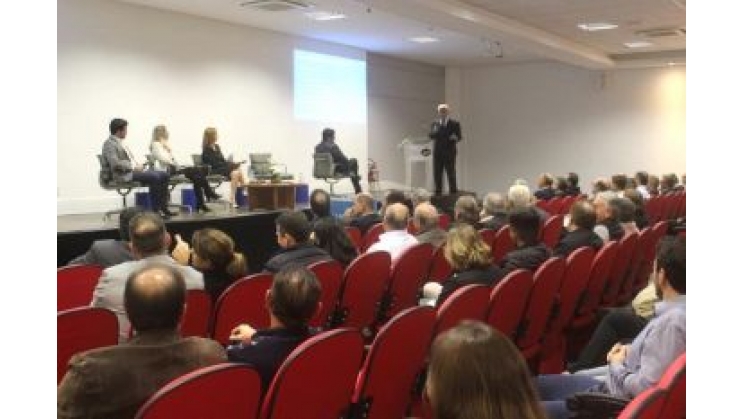 Lideranças da região se reúnem para debater perspectivas políticas e econômicas
