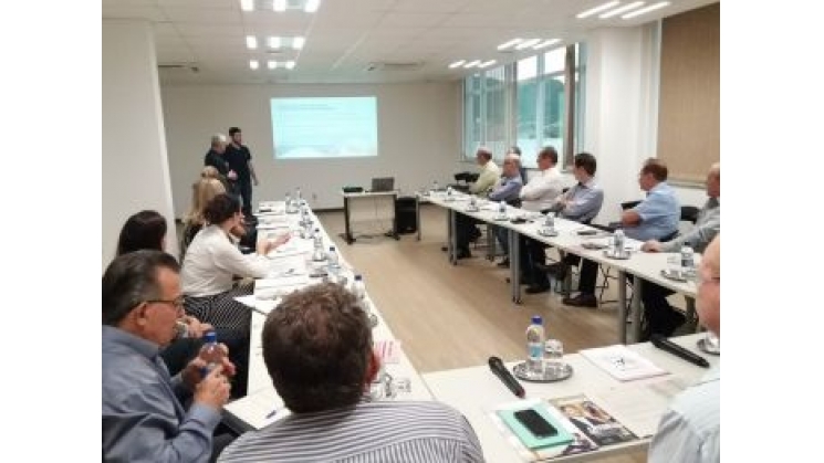 Proway apresenta nova submarca na Acib