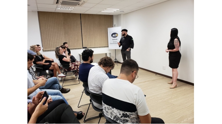 Acib Jovem recebe Portus Padaria Artesanal