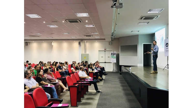 Núcleo de Marketing promove palestra internacional sobre branding