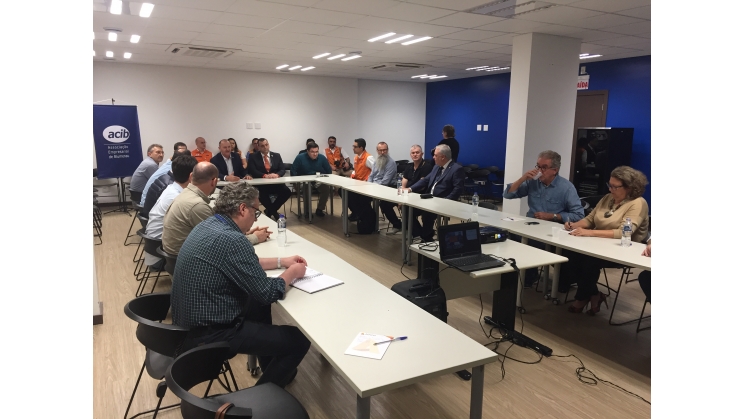 Defesa Civil de Santa Catarina apresenta sistema preventivo de controle de cheias
