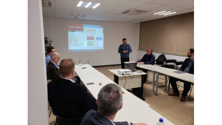 Osblu apresenta trabalhos para Diretoria da Acib