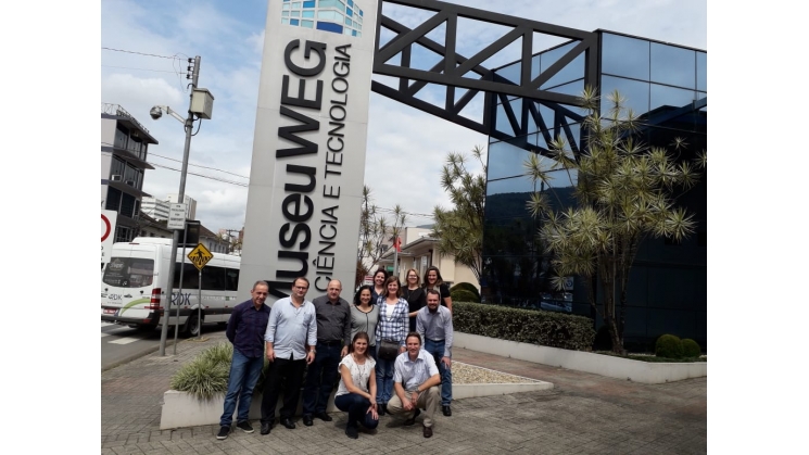 Núcleo de Consultoria faz visita técnica na WEG