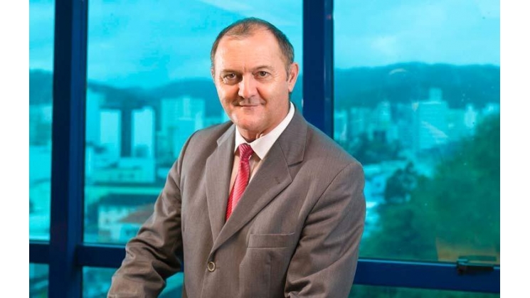 Acib quer adiamento das eleições e retomada da economia