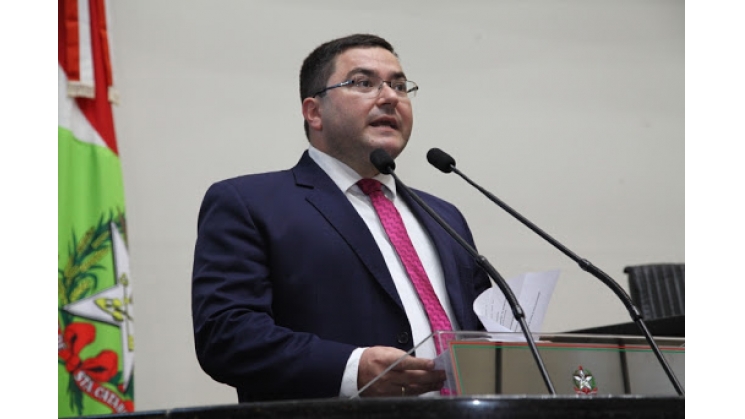 Acib recebe o deputado Ricardo Alba em reunião da Diretoria