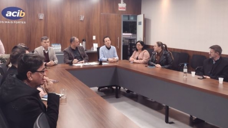 Diretoria da ACIB recebe deputado estadual Ismael dos Santos