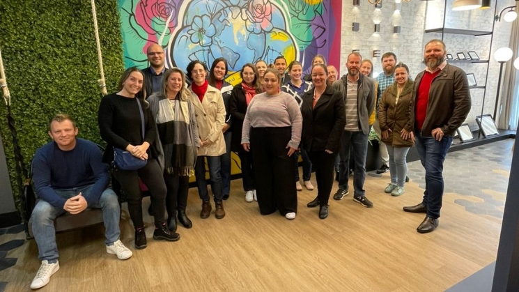 Núcleo Gestão da Qualidade da ACIB faz visita técnica na Blumenau Iluminação