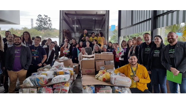 Núcleo de Cooperativas da ACIB entrega 8,8 toneladas de doações ao Banco de Alimentos de Blumenau