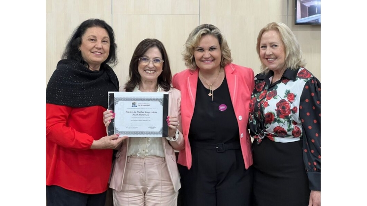 Núcleo da Mulher Empresária recebe homenagem do Legislativo Municipal