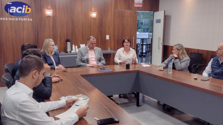 ACIB conhece trabalho do Gentes Instituto