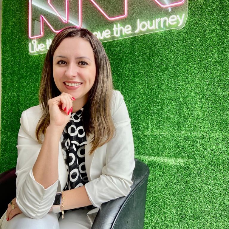 Jenifer de Oliveira Lessa Lichtenfels