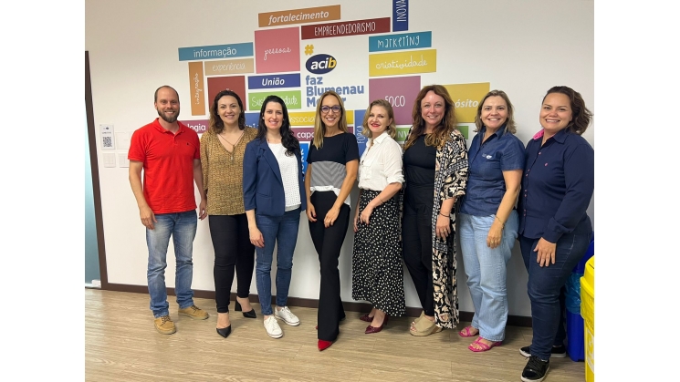 Núcleo de Marketing faz reunião de planejamento e define sucessão
