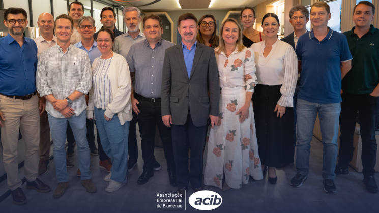 Comissão julgadora do Prêmio Gustav Salinger de Empreendedorismo avalia finalistas
