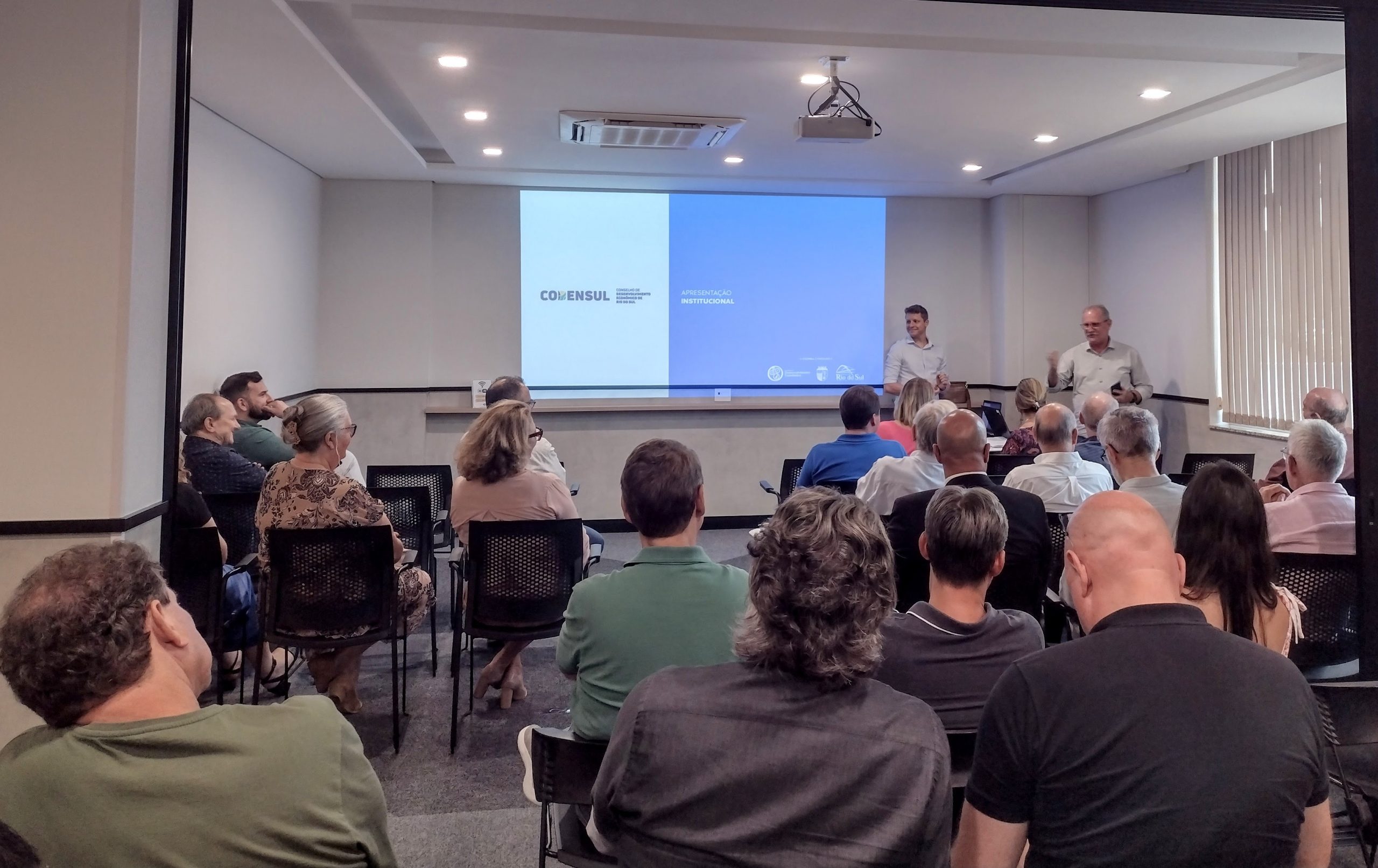 ACIB recebe representantes do Codensul