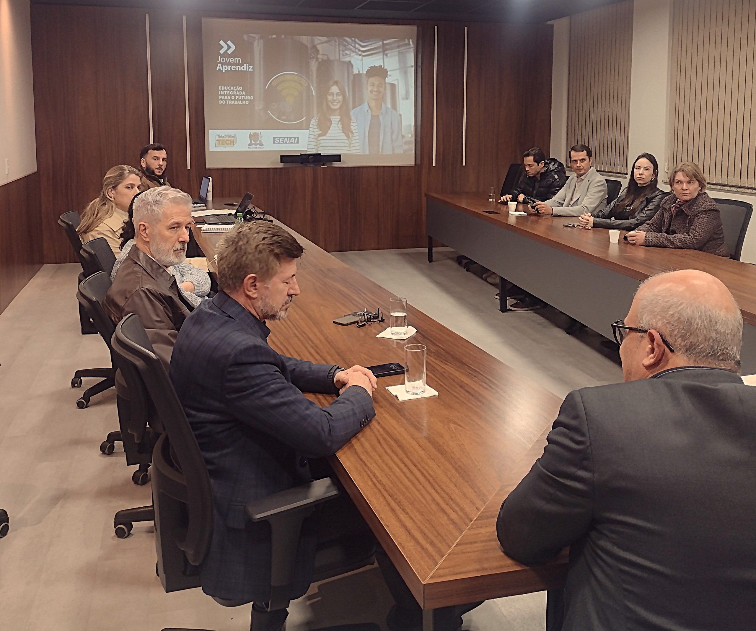ACIB conhece o programa Transforma Tech, parceira do Senai e Prefeitura de Blumenau