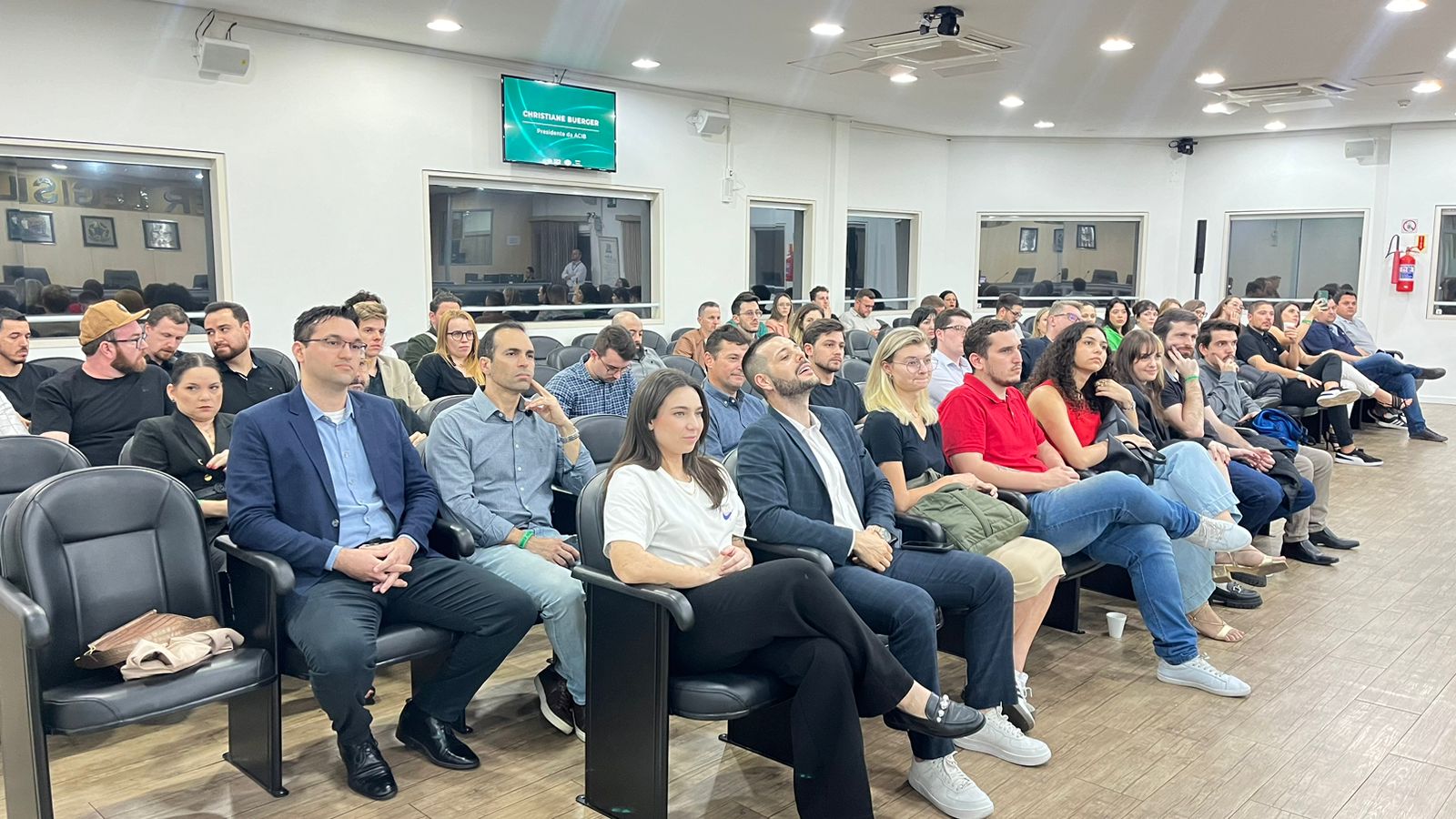 Inovação e mercado internacional são temas do Encontro Regional de Jovens Empreendedores do Vale do Itajaí