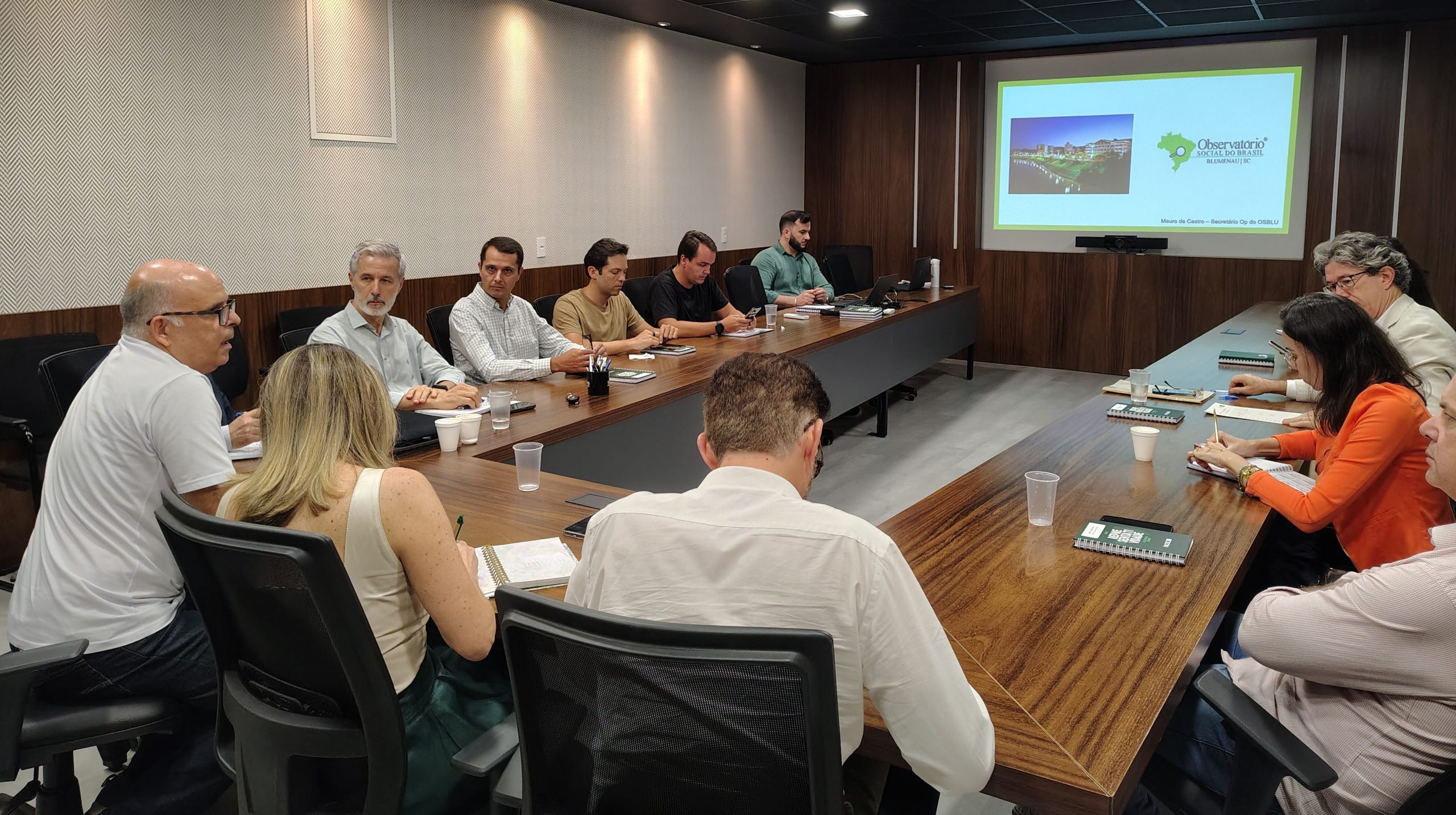 OSBLU participa de reunião com a diretoria da ACIB