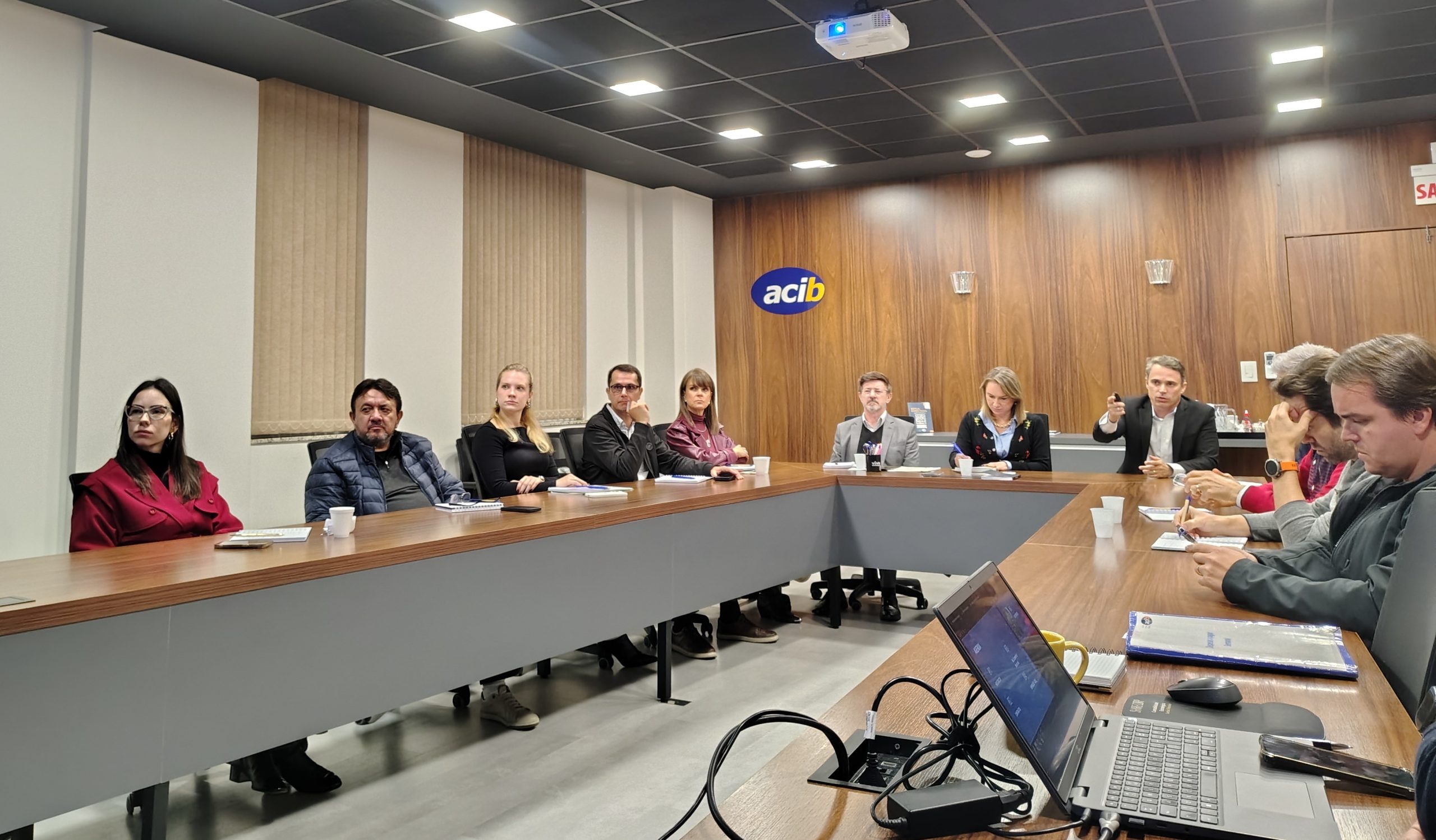 Representante da ACIB no Copraer apresenta atualizações do Aeroporto Quero-Quero