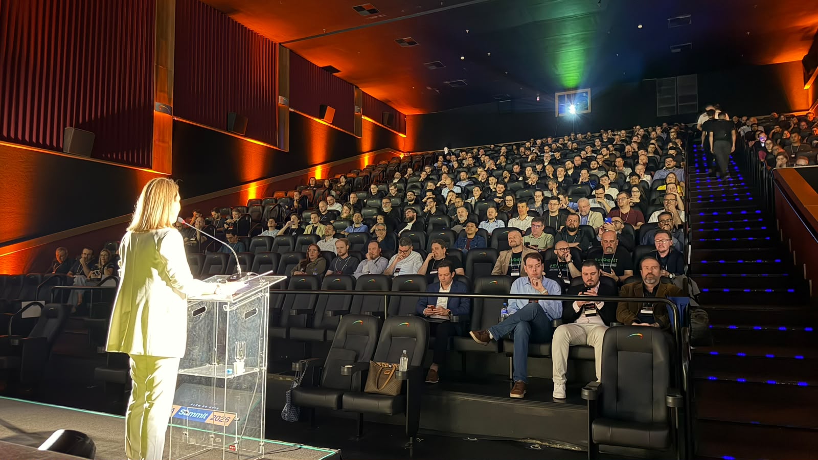 IA Summit 2026 reúne cerca de 300 pessoas em Blumenau para discutir Inteligência Artificial além do hype